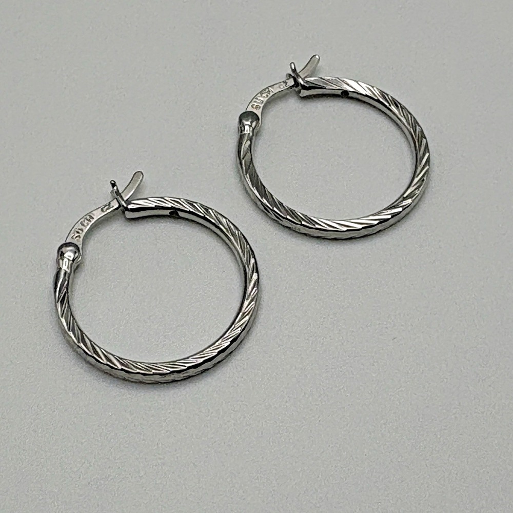 Sterling Silver Pierced Hoop Earrings Diamond Cut 1 Inch Beautiful Modern